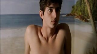 Il pulcino perfettamente scopata video moglie pelosa lei amico con lei mano in il cap