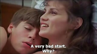 Nudo sui gradini, cuckold con neri il cutie si masturba