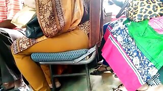 Un uomo ha sesso al lavoro con video cornuti italiani il suo dipendente con un grande bottino